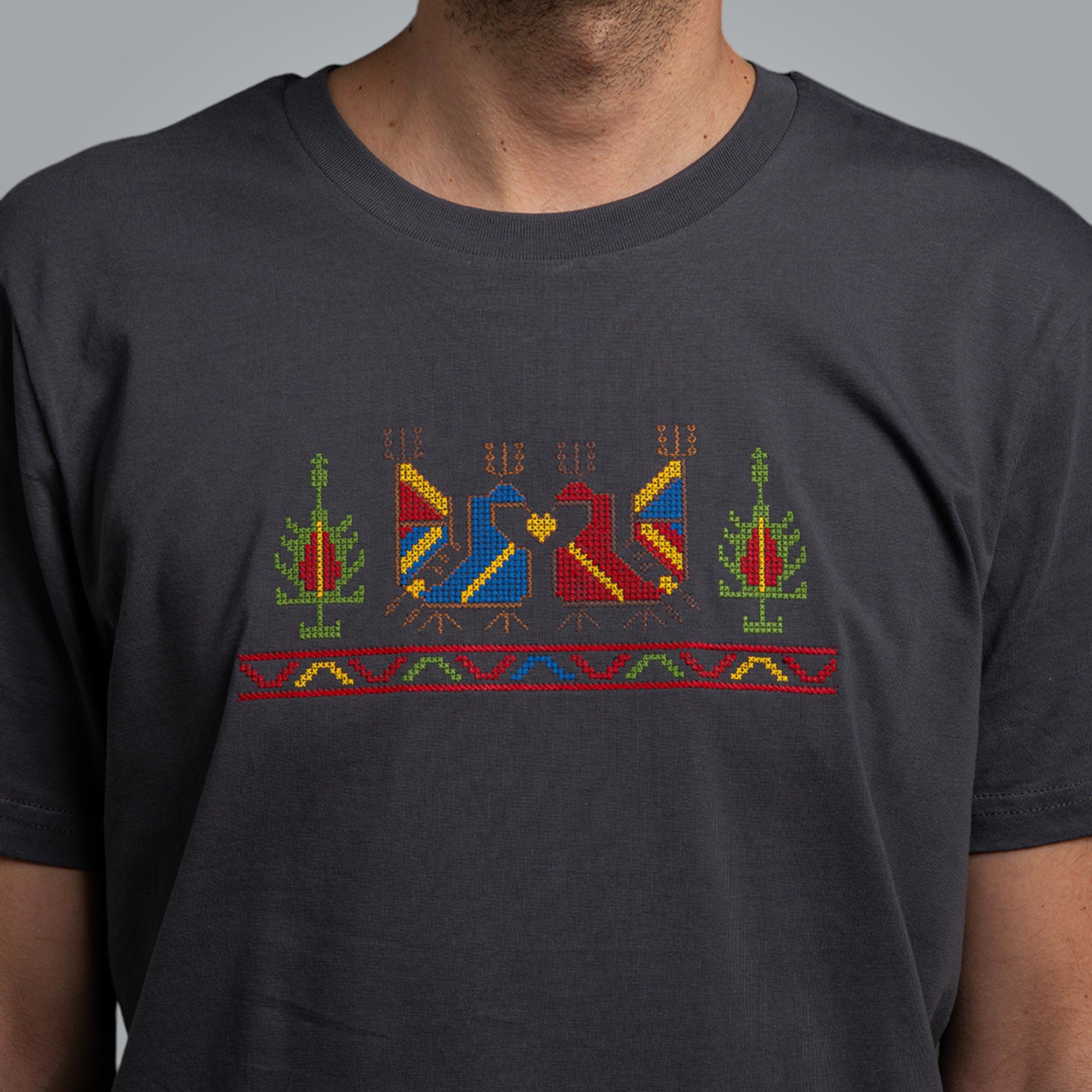 Тениска "Петли"