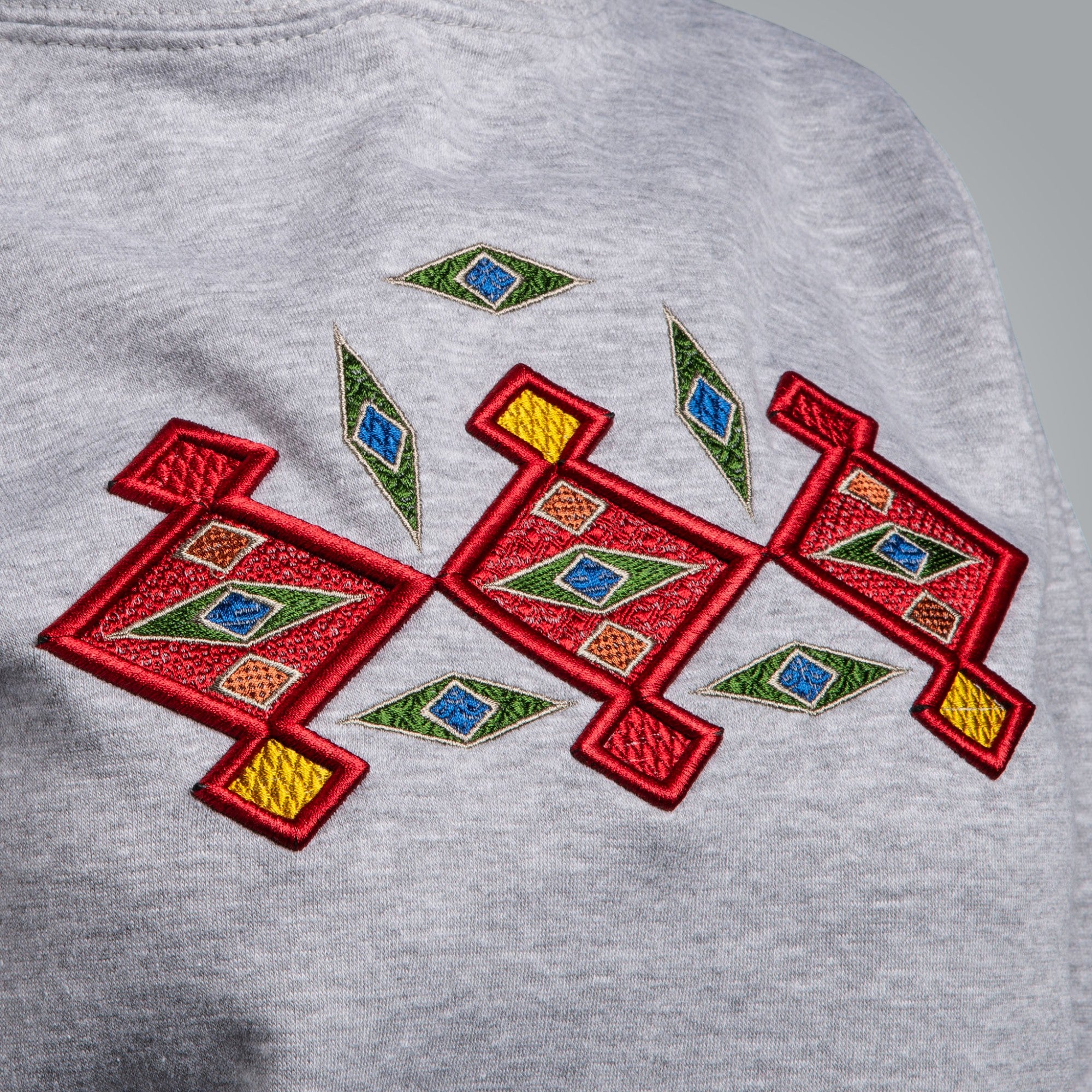 Дамска блуза с качулка "Канатица" 3D