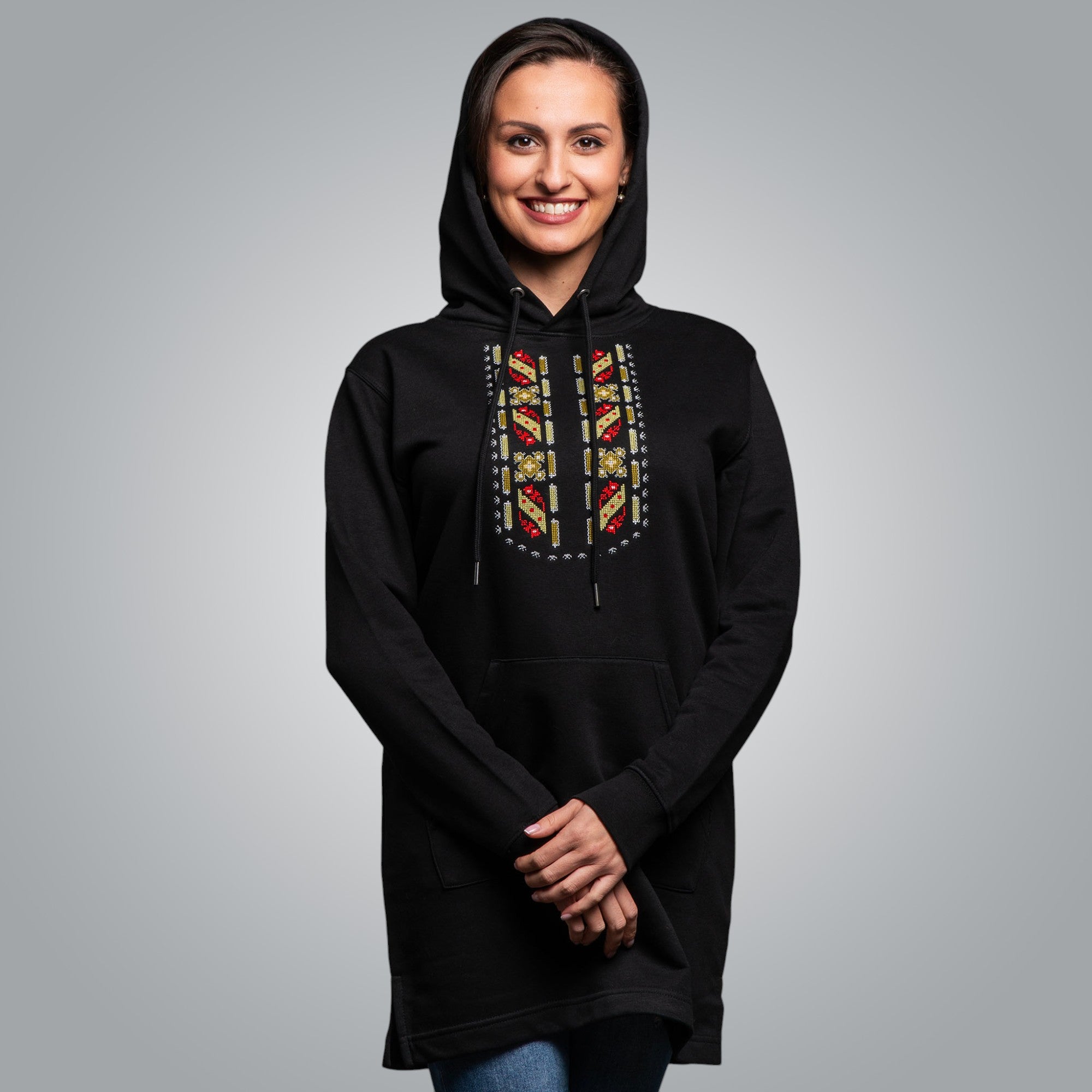 Дълга блуза с качулка "Защита"