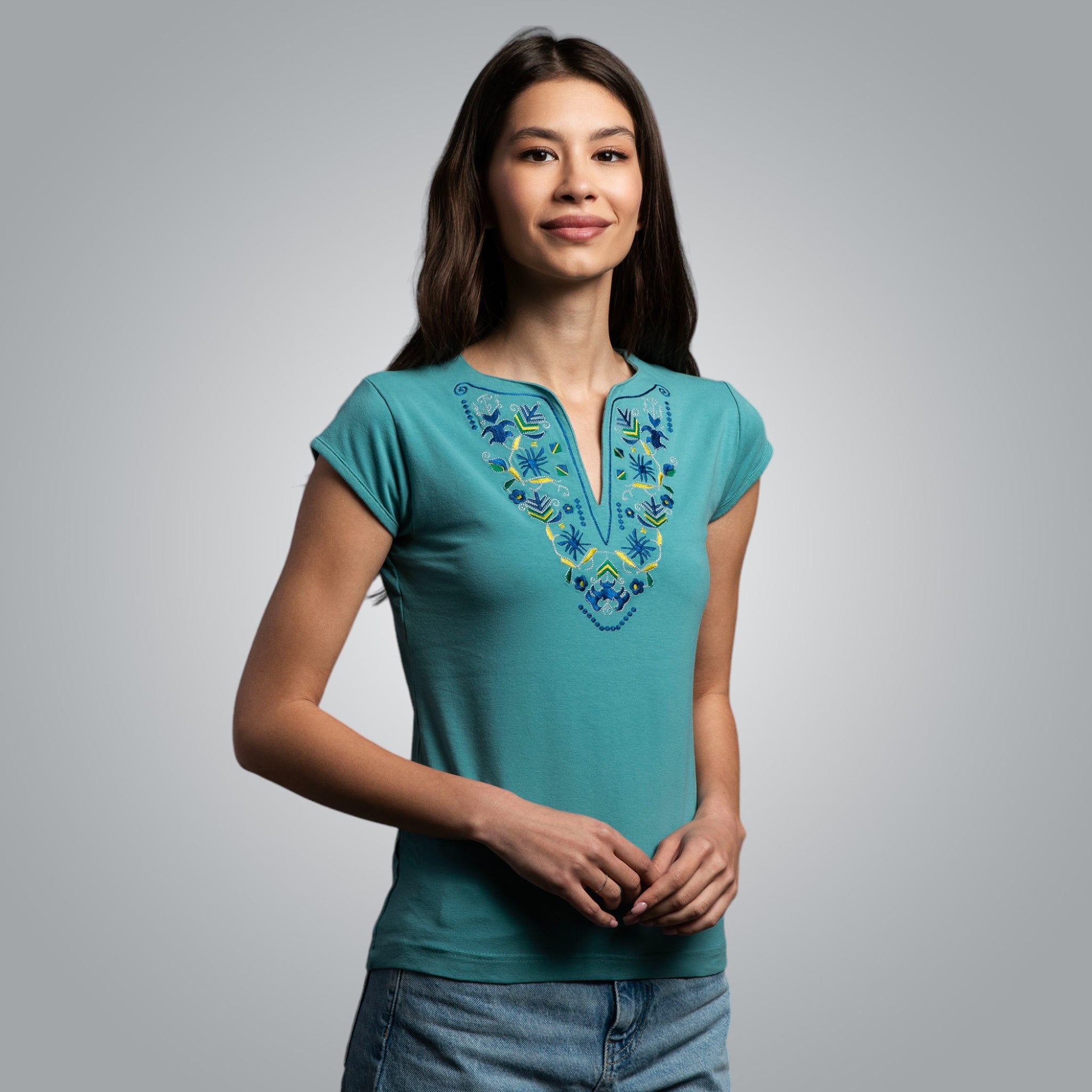 Тениска с V деколте - "Самоковска"