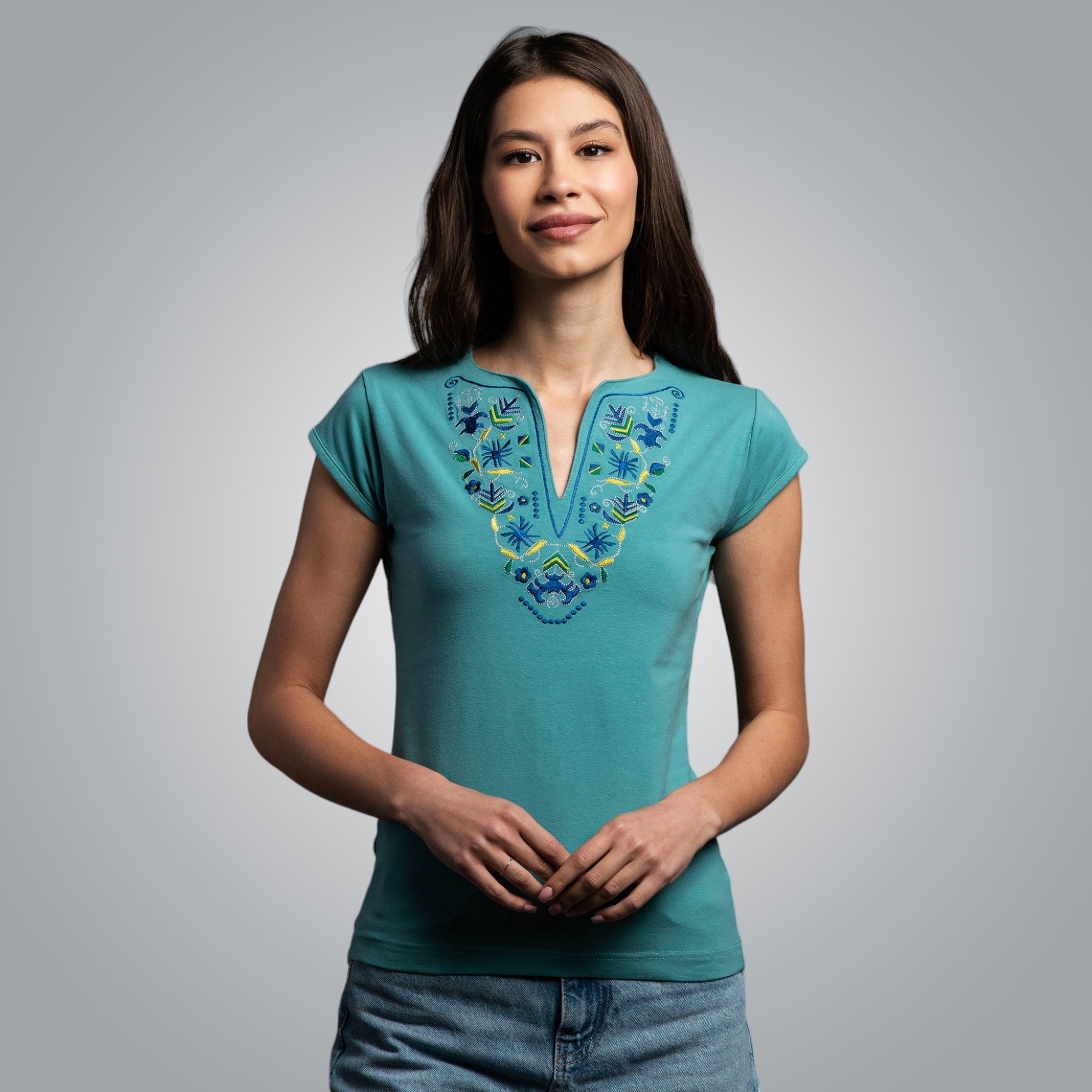 Тениска с V деколте - "Самоковска"