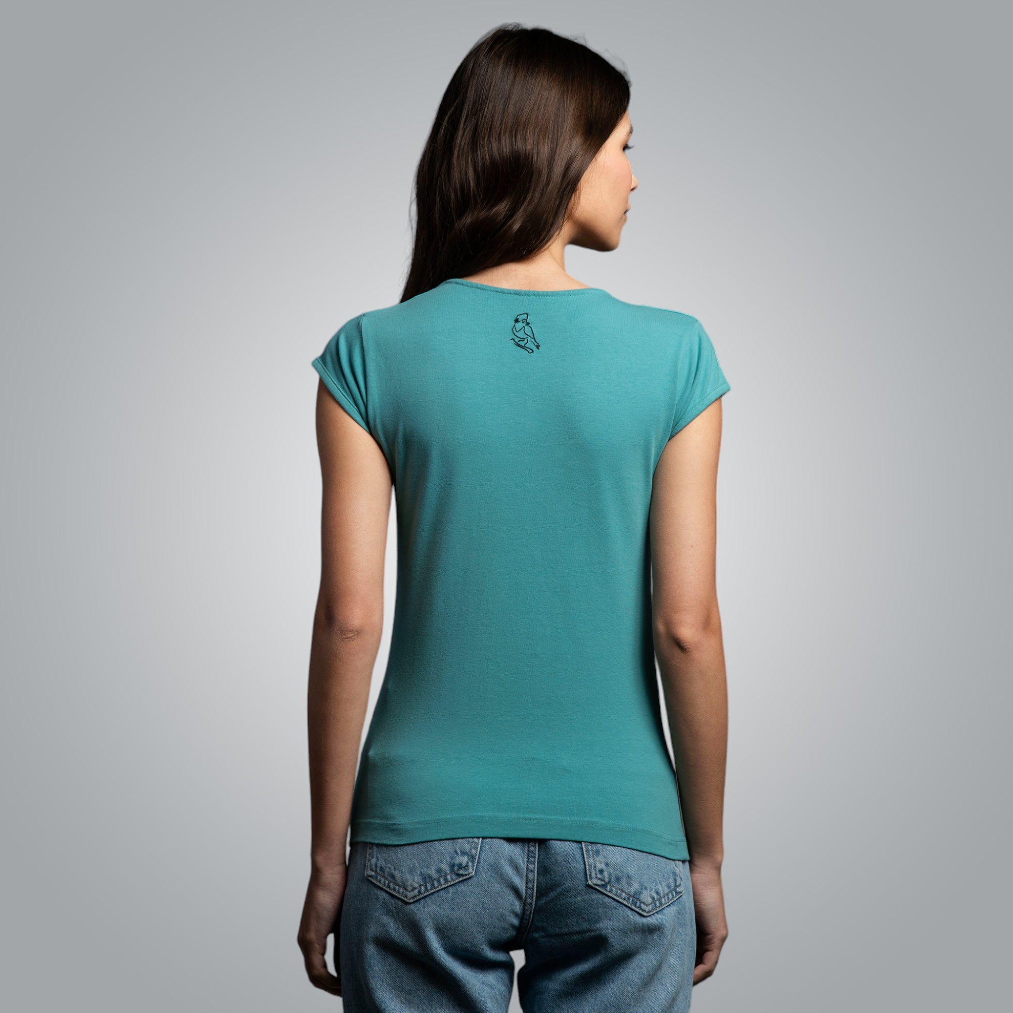 Тениска с V-деколте "Тракийска"