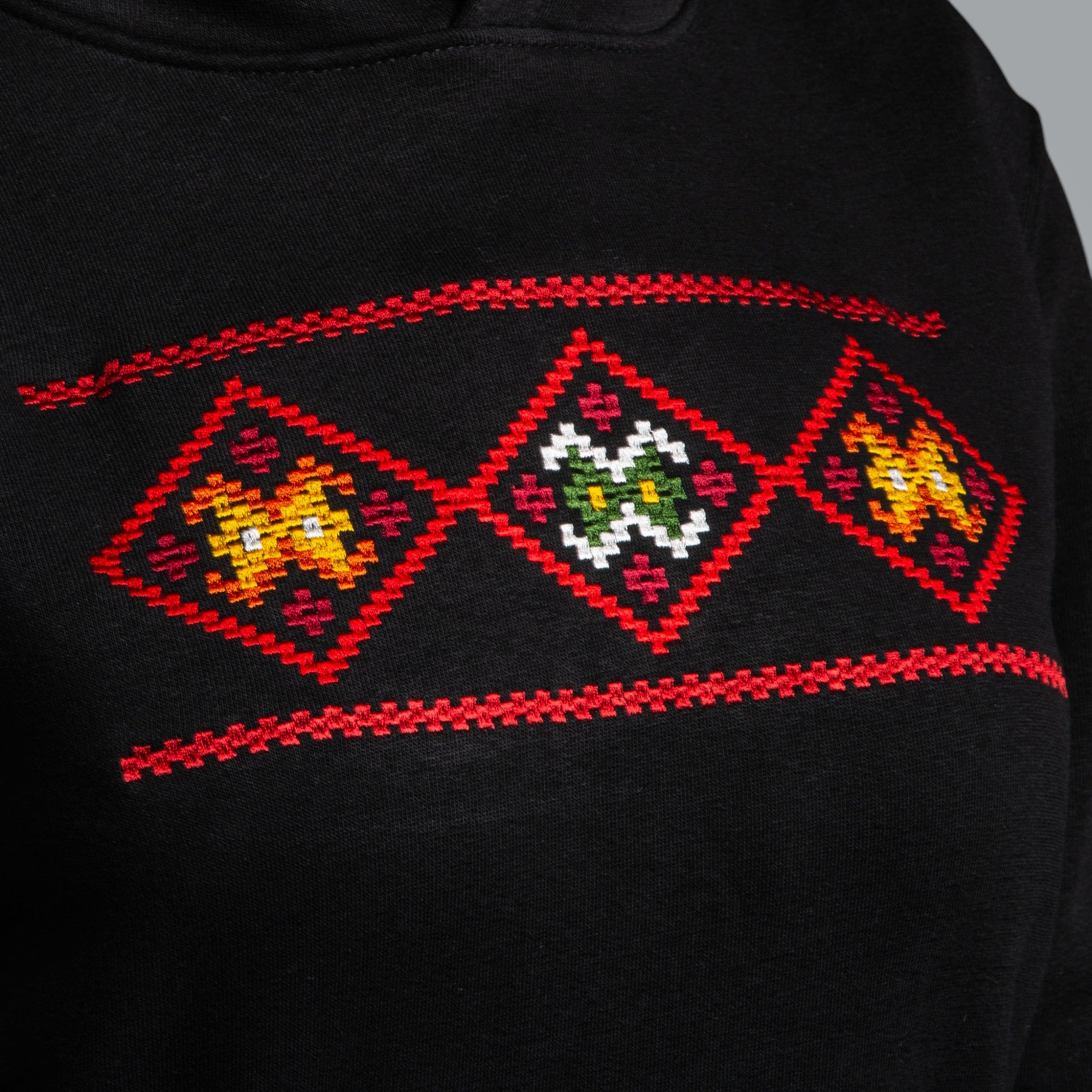 Дълга блуза с качулка "Народ"