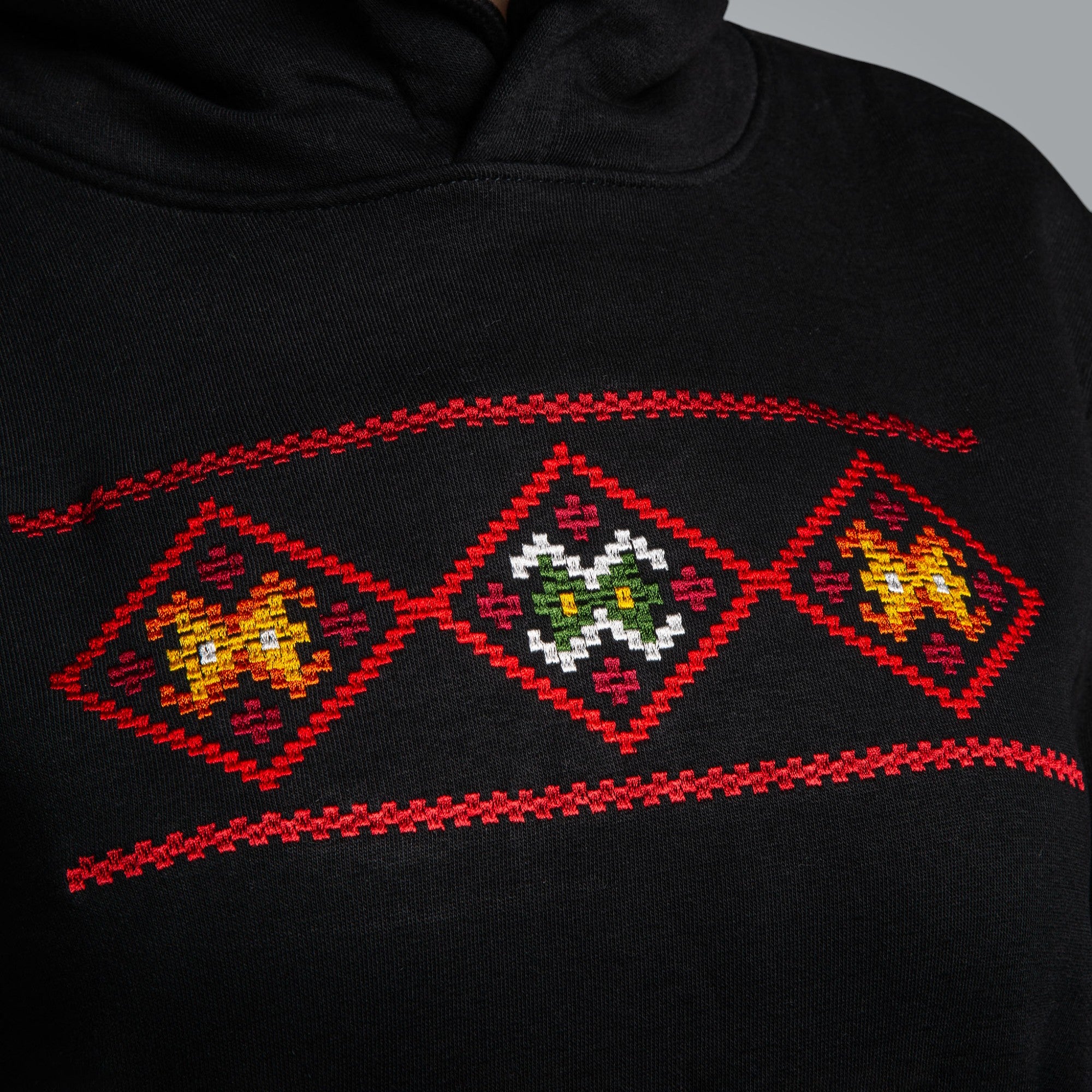 Дълга блуза с качулка "Народ"