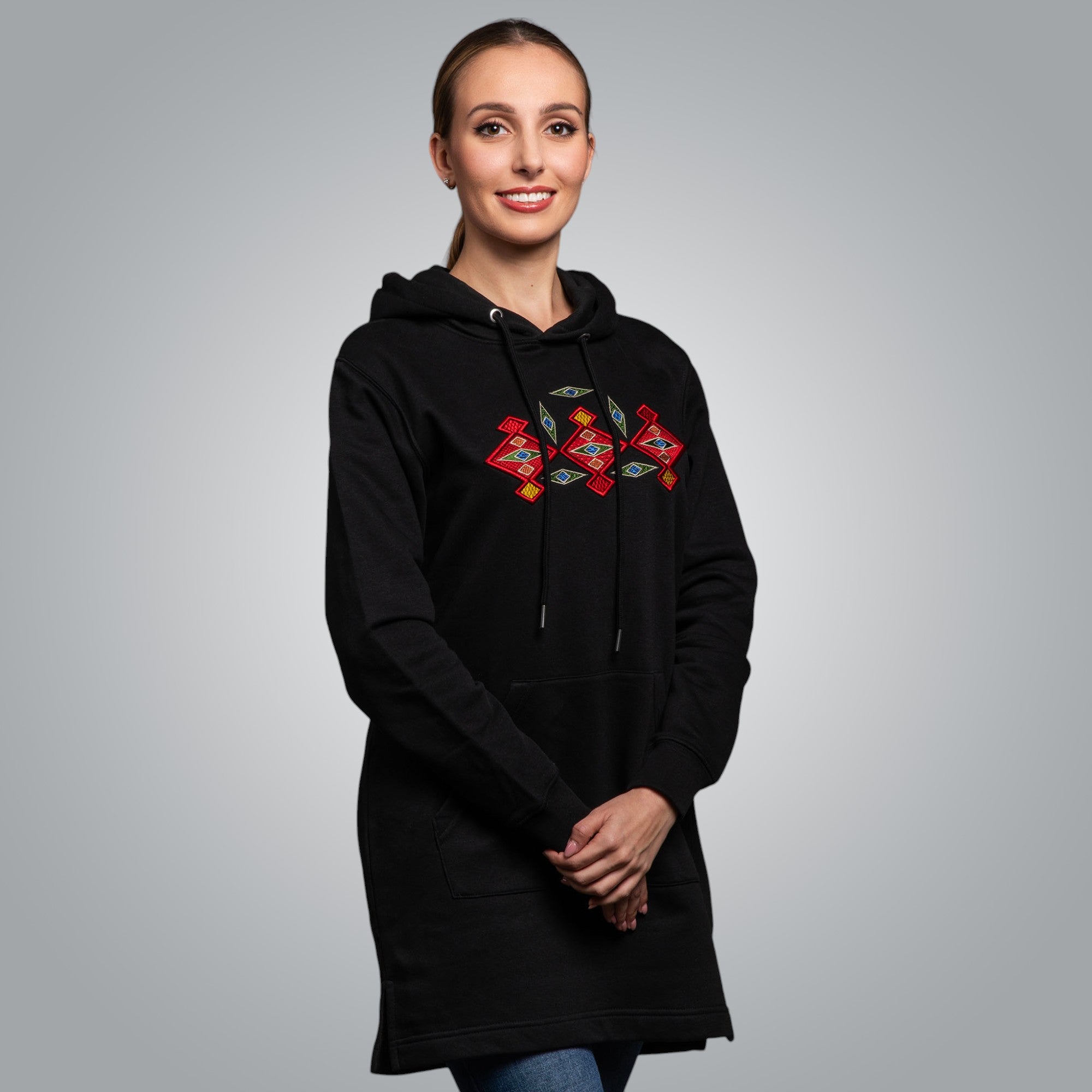 Дълга блуза с качулка "Канатица" 3D