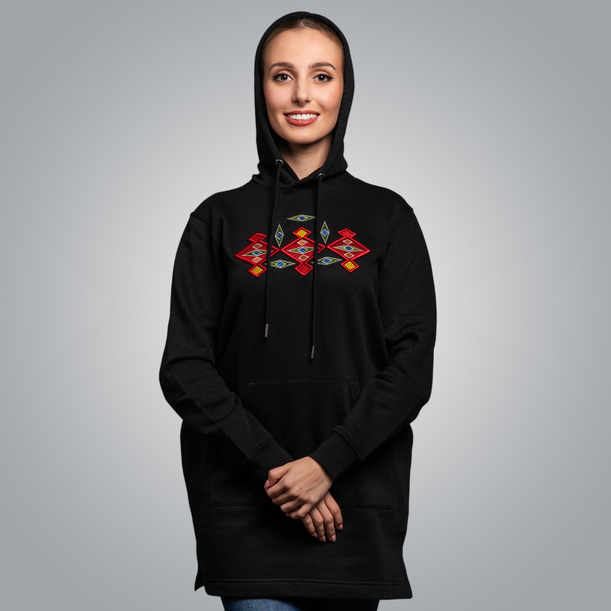 Дълга блуза с качулка "Канатица" 3D