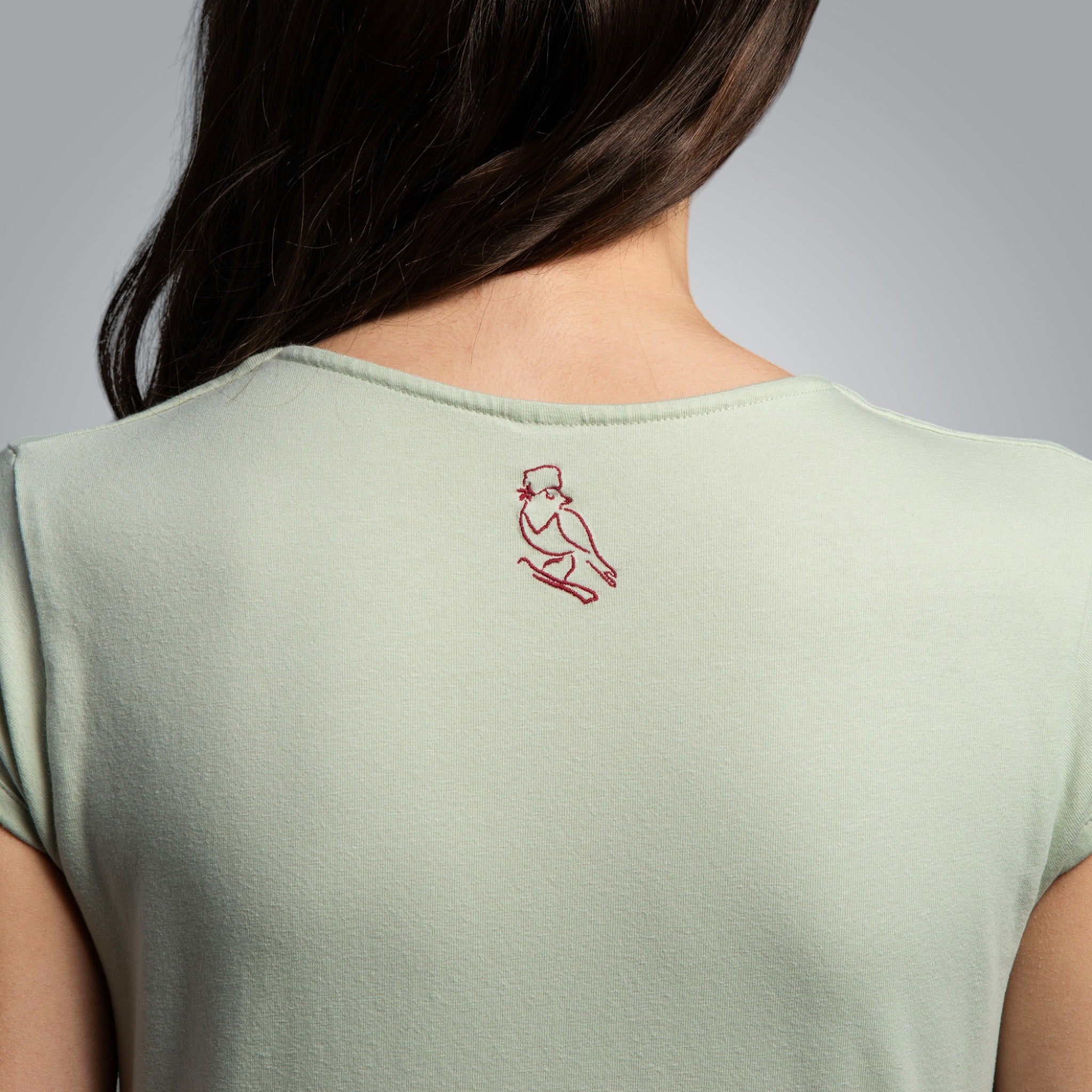 Тениска с V-деколте "Тракийска"