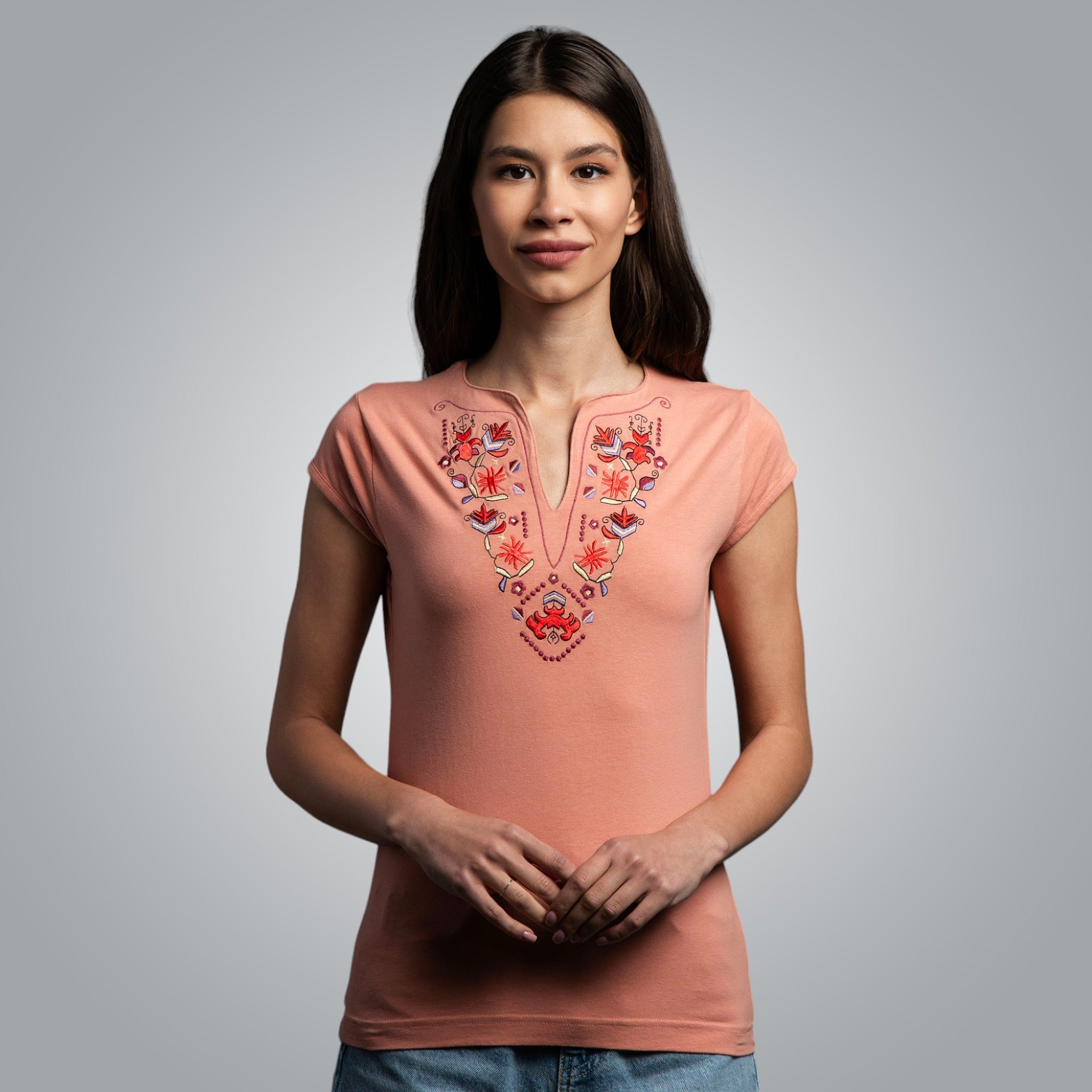 Тениска с V деколте - "Самоковска"