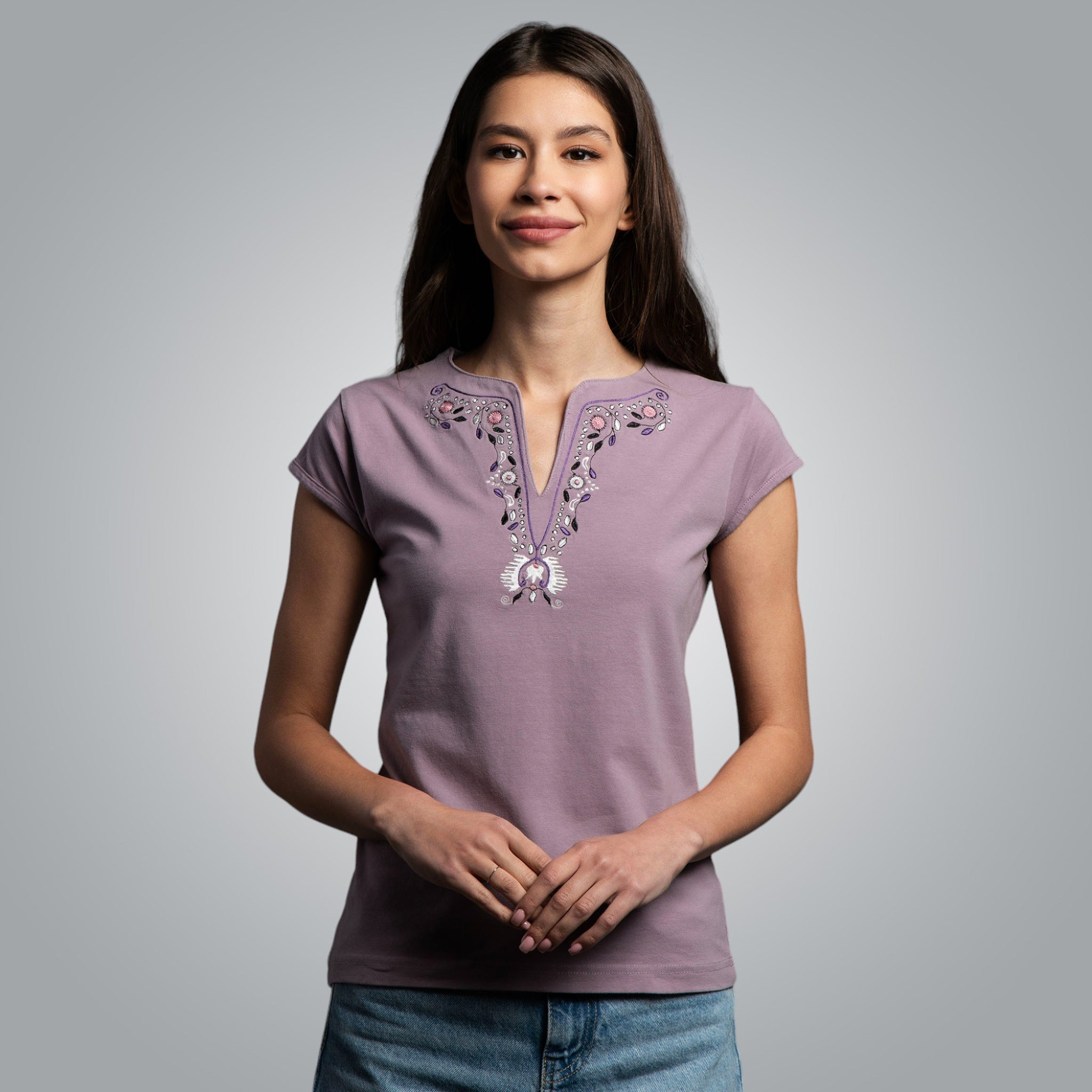 Тениска с V-деколте "Плодородие"