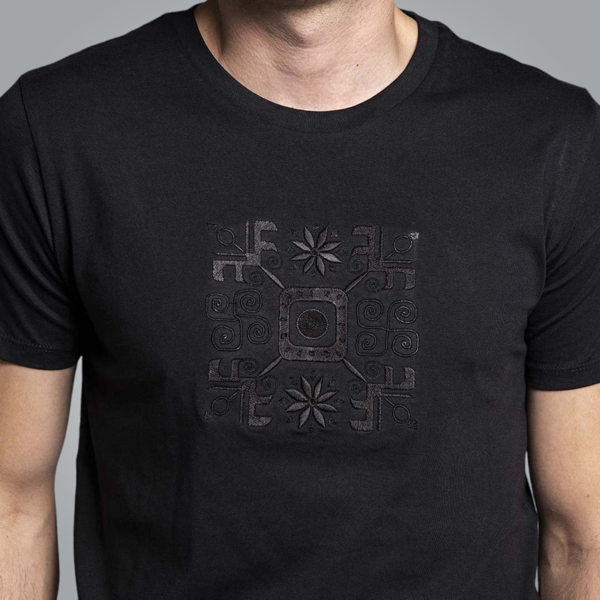 Тениска "Посоки"