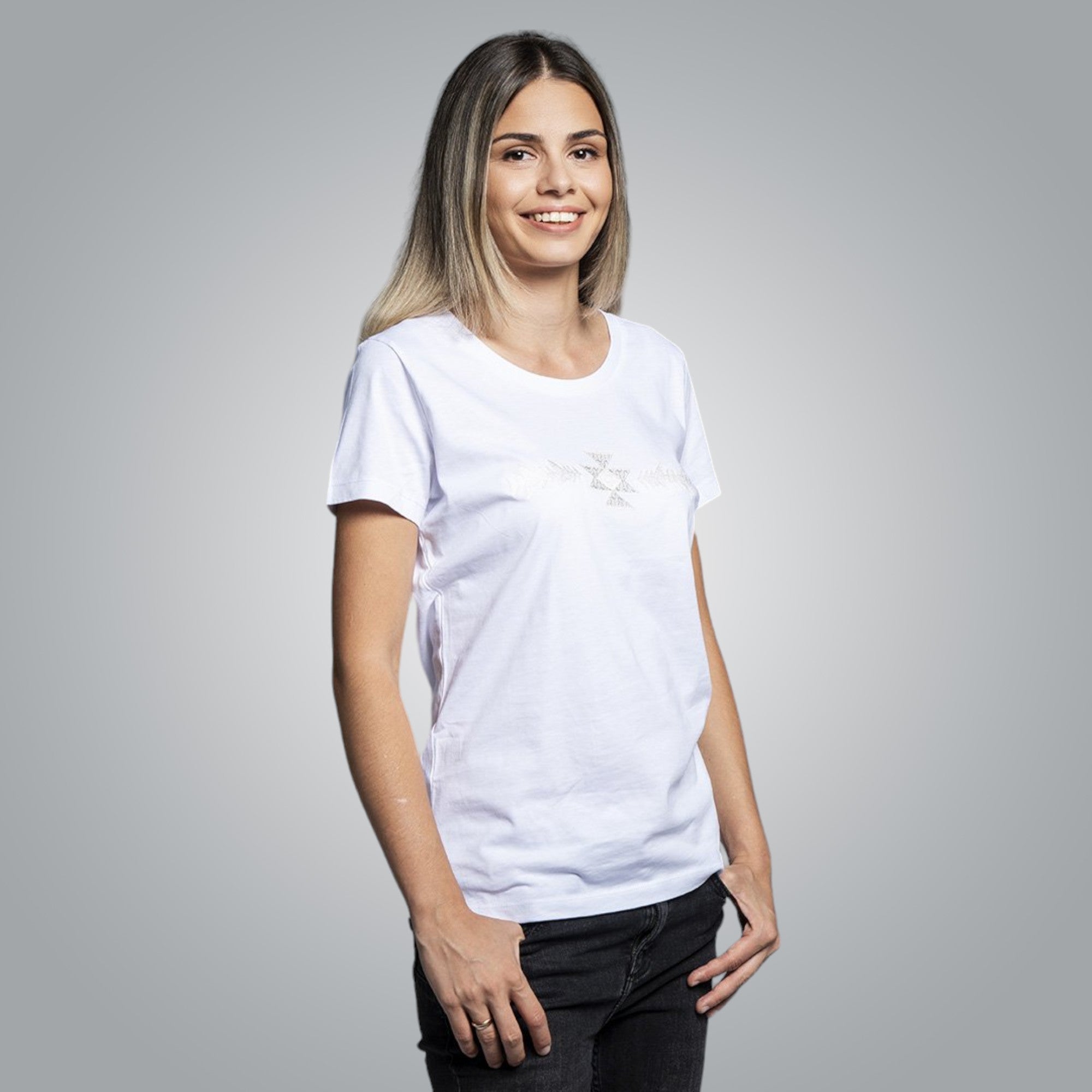 Дамска тениска "Канатица"