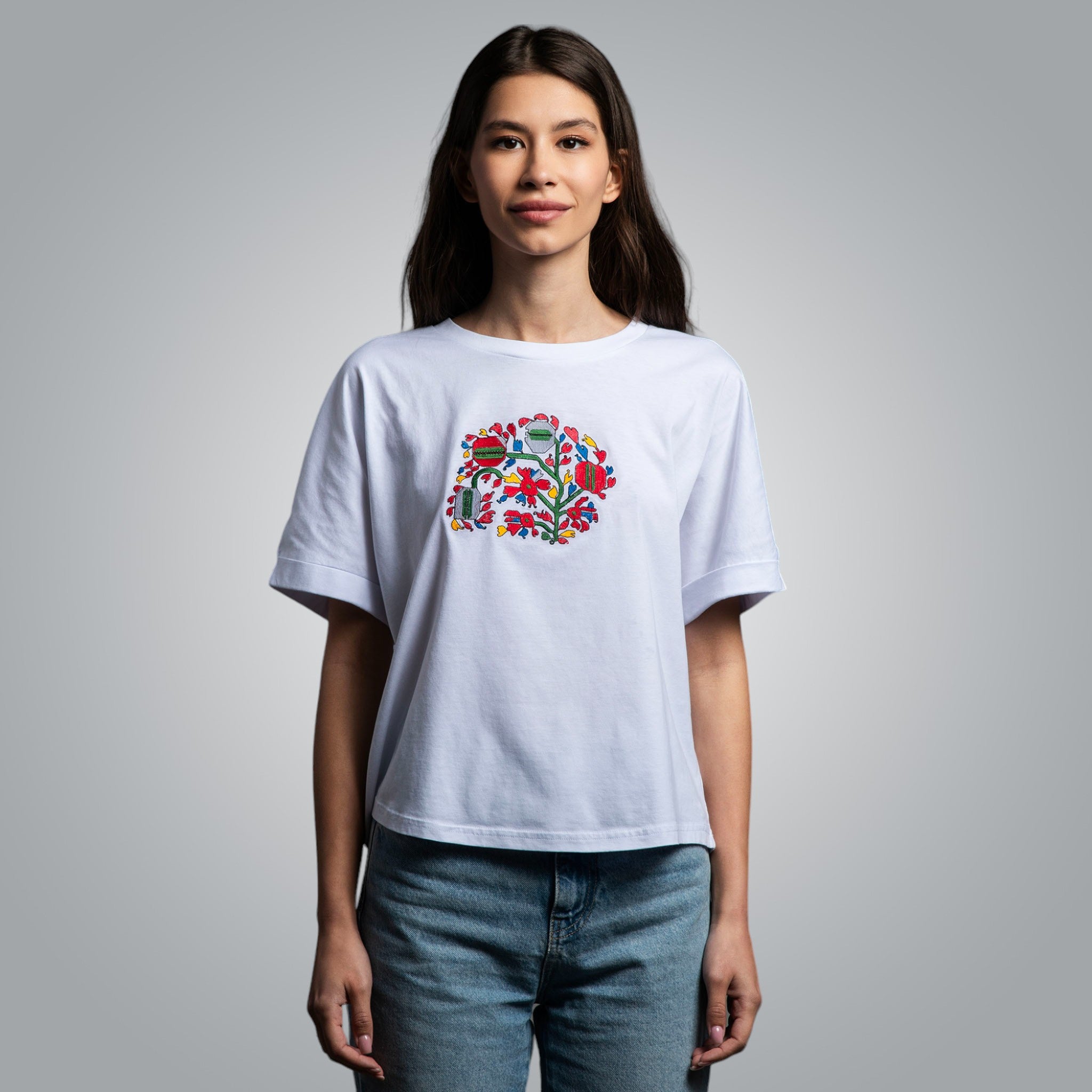 Уголемена дамска тениска "Дърво на живота"