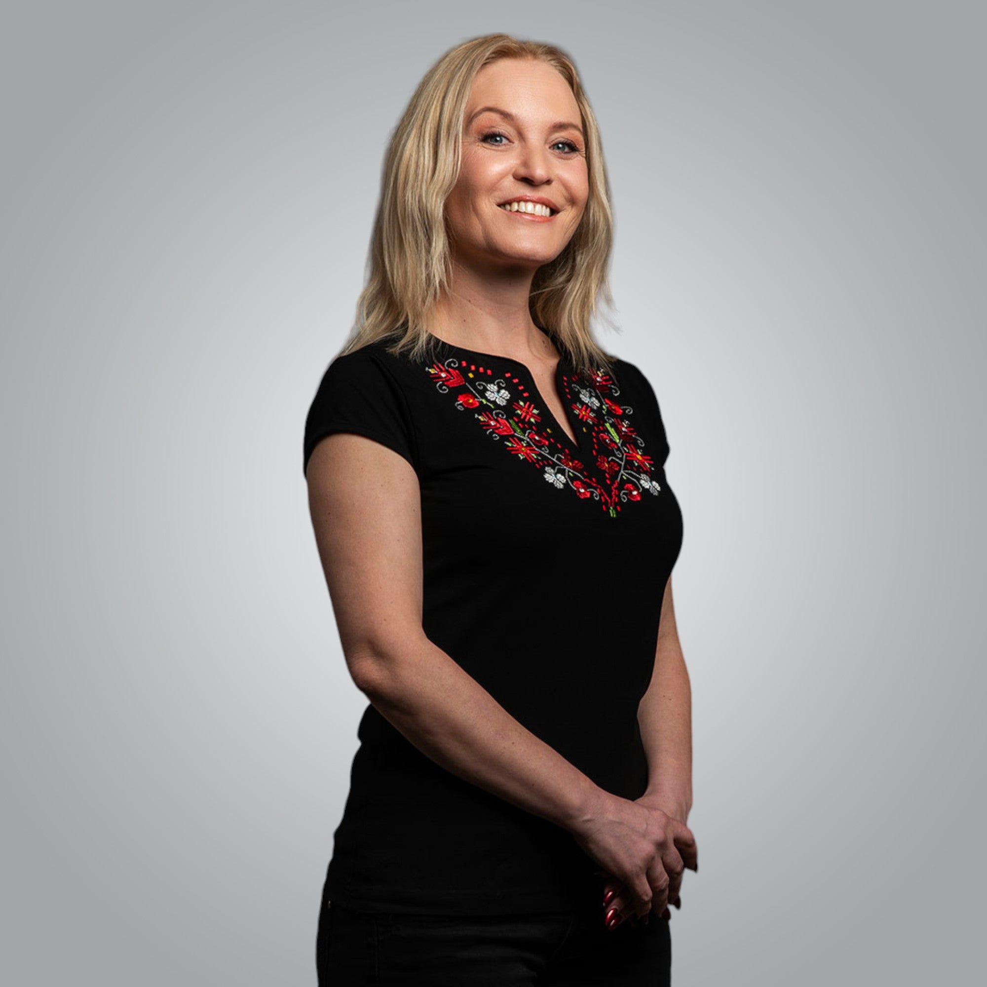 Тениска с V-деколте "Тракийска"