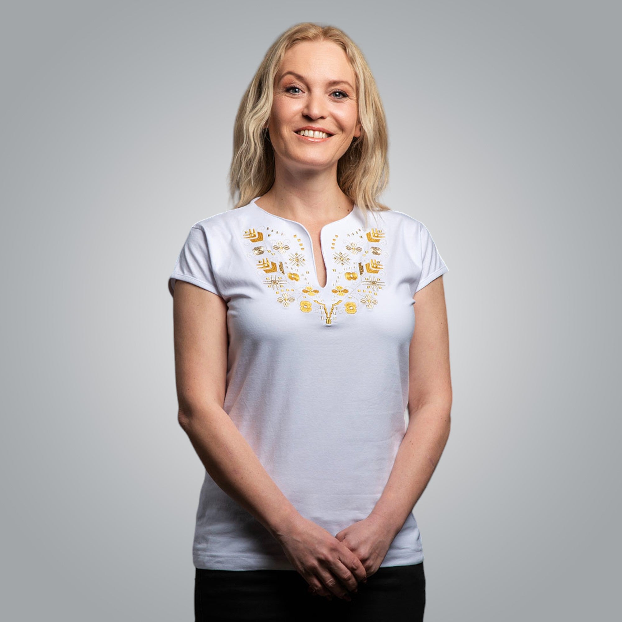 Тениска с V-деколте "Тракийска"