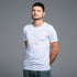 Мъжка тениска с бродирана ахроматична шевица "Посоки" от Везба